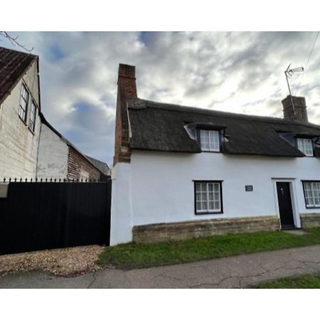 Two Storey Annex Cottenham Exterior photo